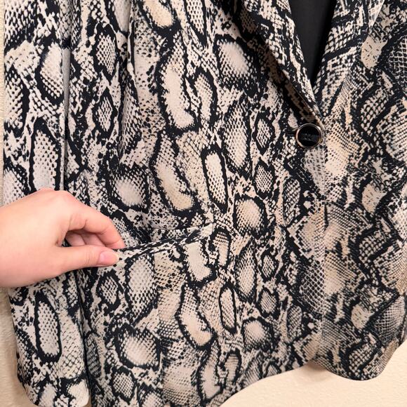 Susan Graver Snakeskin Blazer LP Animal Print Front Jacket Cardigan Stretch - Picture 5 of 12